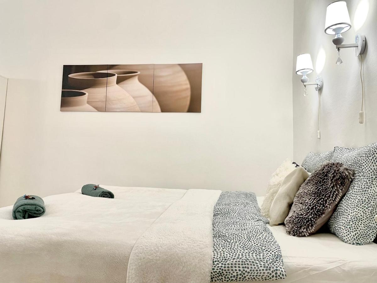 White Apartment Near The Famous New York Cafe Budapešť Exteriér fotografie
